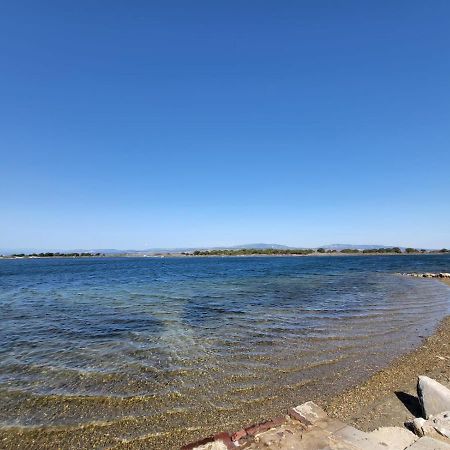 לאוקאט Petite Maison De Vacances Au Bord De L'Eau מראה חיצוני תמונה